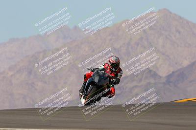 media/Oct-03-2022-Moto Forza (Mon) [[5f077a3730]]/Intermediate Group/Session 4 (Turn 9)/